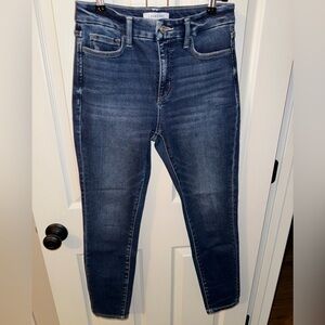 Loveret Women’s Classic Skinny Blue Jeans